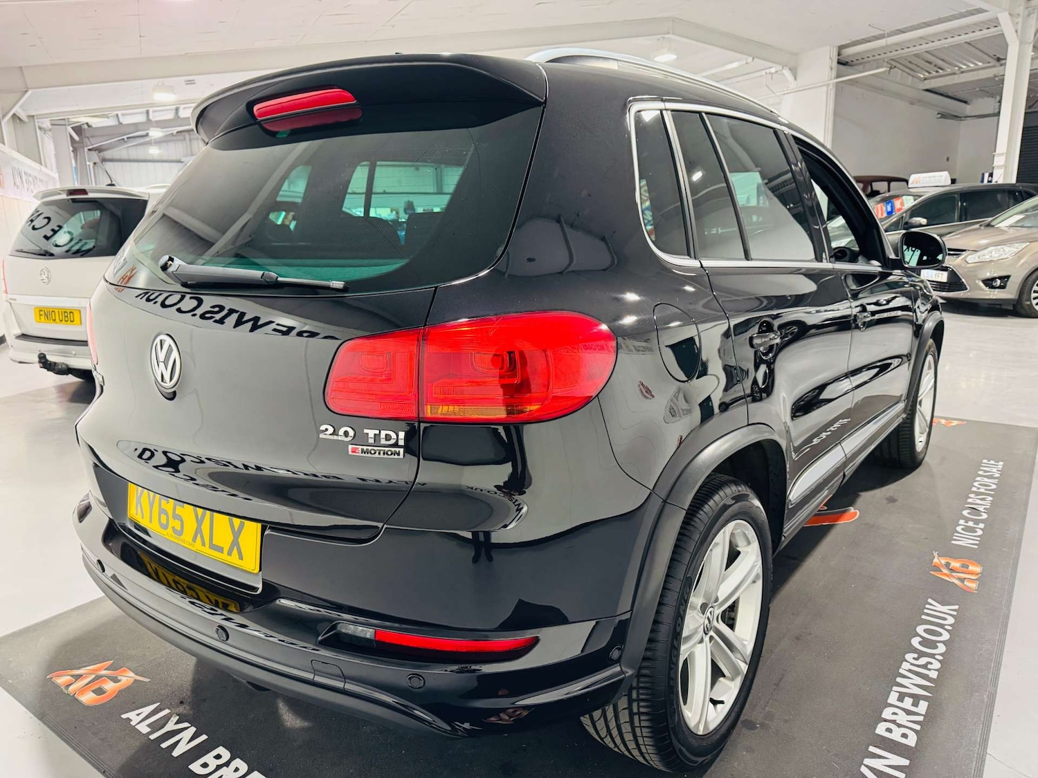 Used Volkswagen Tiguan 2015 for sale - 77717750: Photo 4