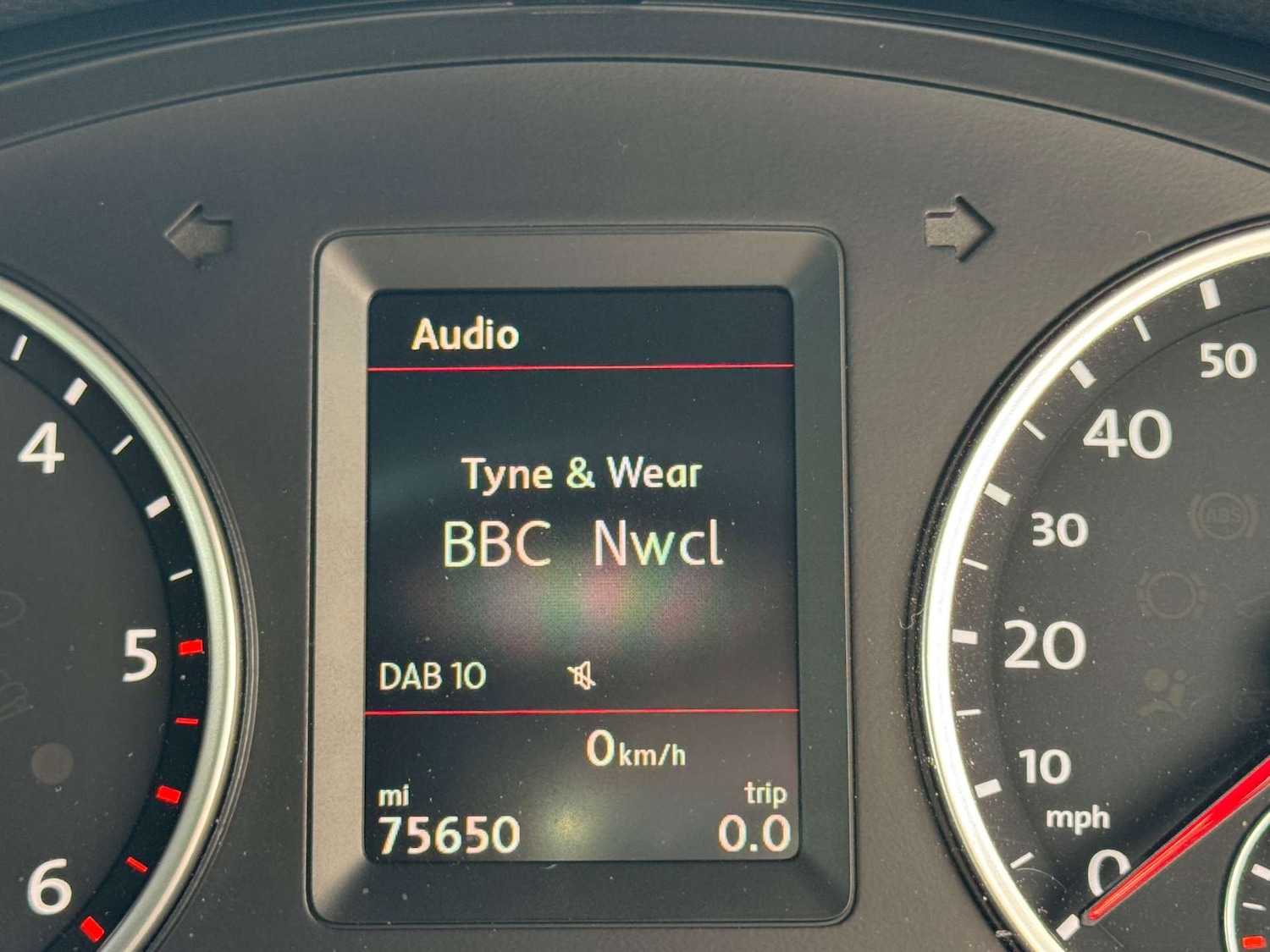 Used Volkswagen Tiguan 2015 for sale - 77717750: Photo 48