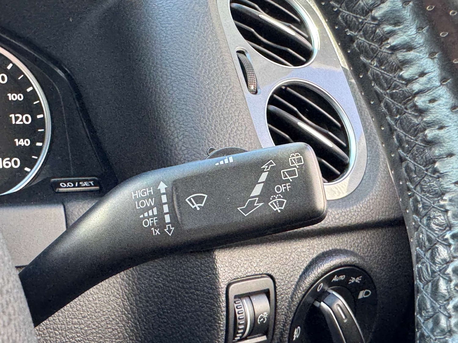 Used Volkswagen Tiguan 2015 for sale - 77717750: Photo 60