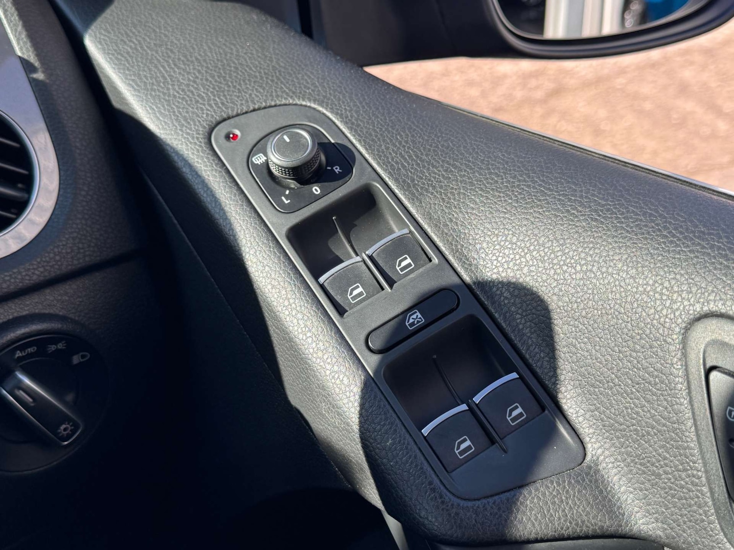 Used Volkswagen Tiguan 2015 for sale - 77717750: Photo 62