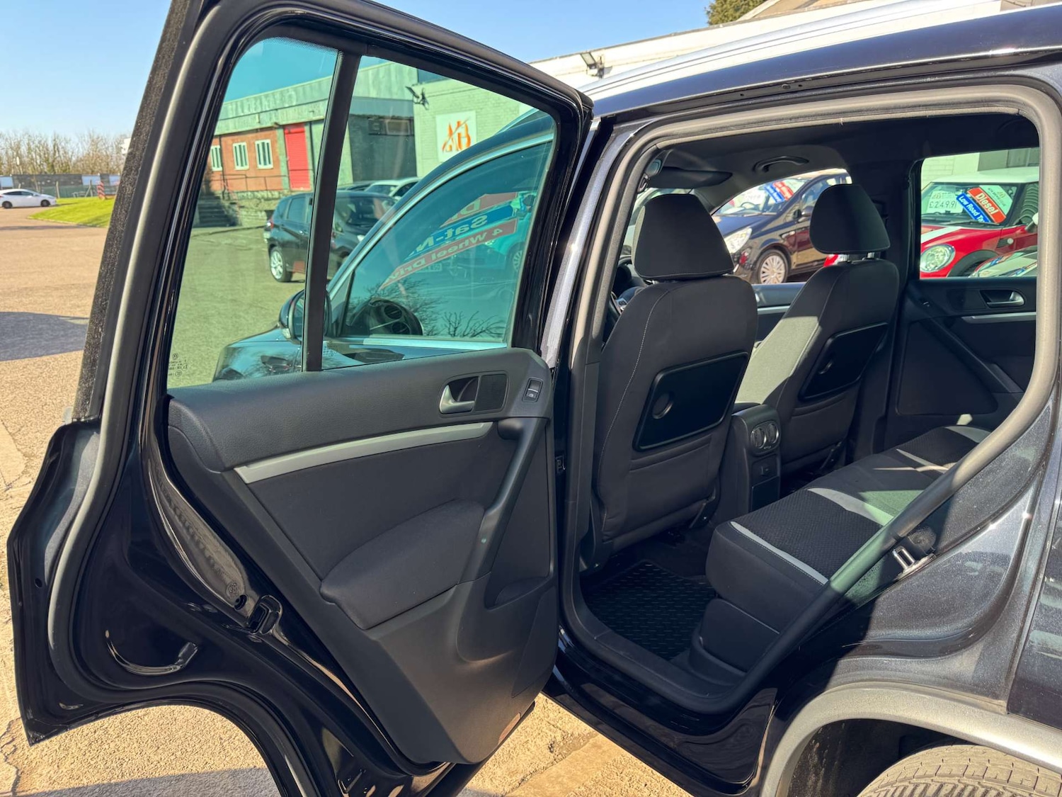 Used Volkswagen Tiguan 2015 for sale - 77717750: Photo 71