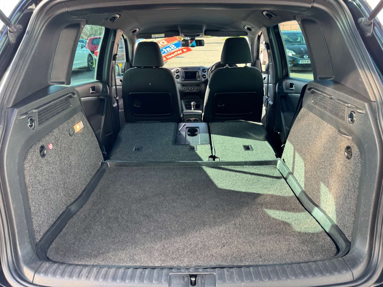 Used Volkswagen Tiguan 2015 for sale - 77717750: Photo 76