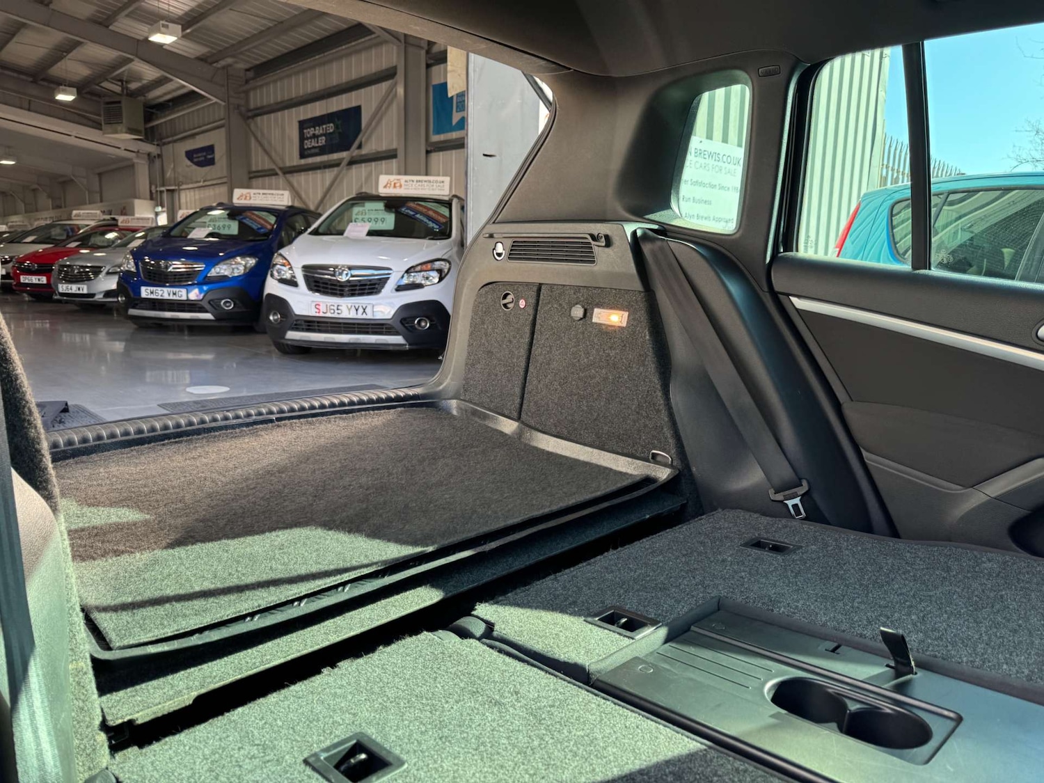 Used Volkswagen Tiguan 2015 for sale - 77717750: Photo 77