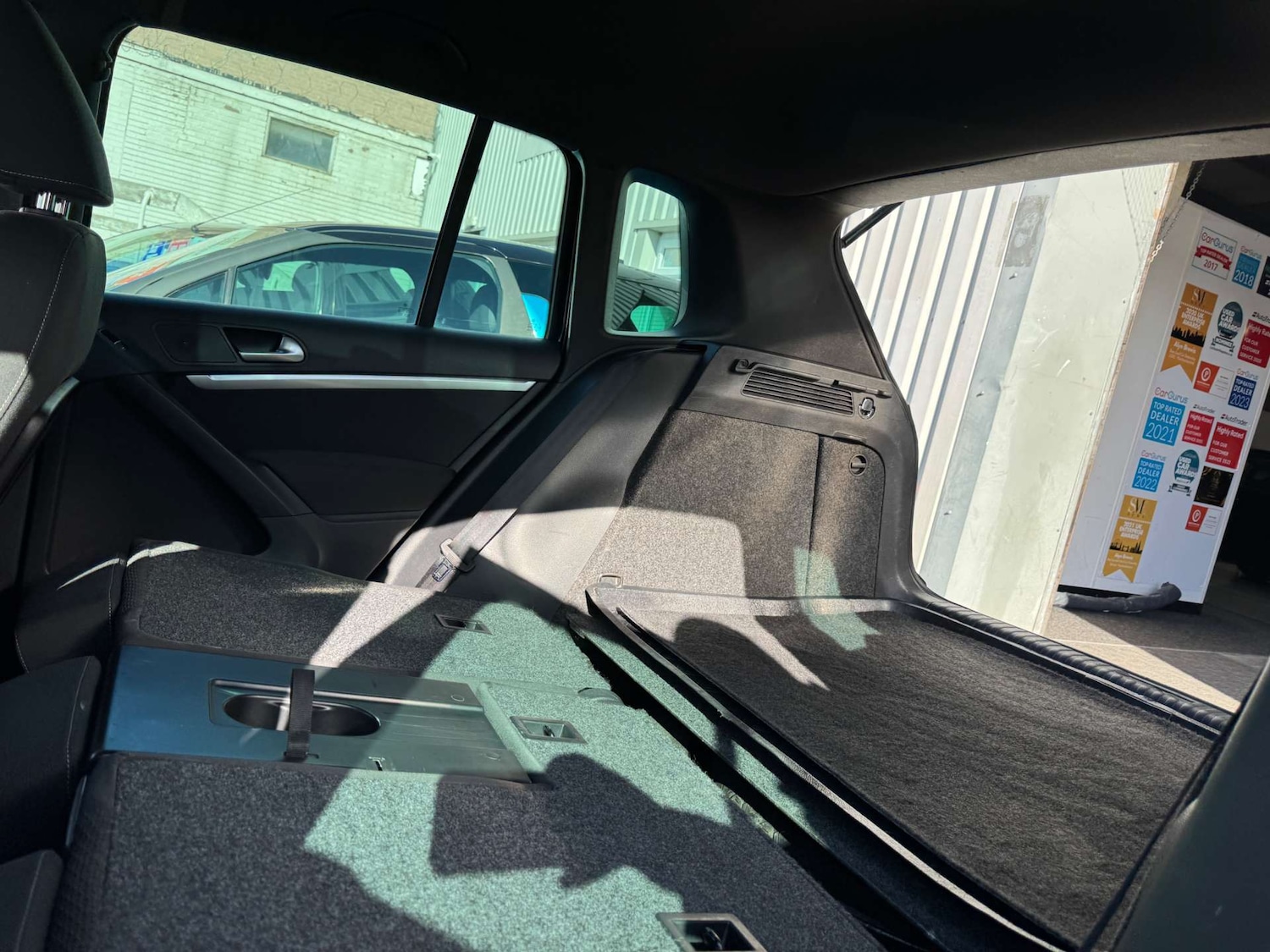 Used Volkswagen Tiguan 2015 for sale - 77717750: Photo 78