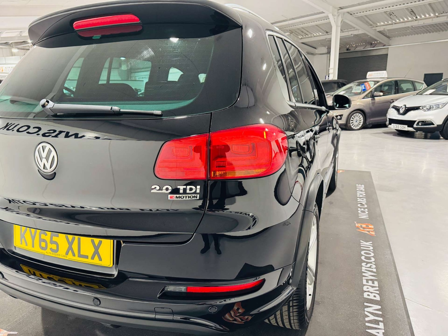 Used Volkswagen Tiguan 2015 for sale - 77717750: Photo 9