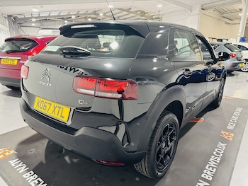 Used Citroen C4 Cactus 2018 for sale - 75597517: Photo