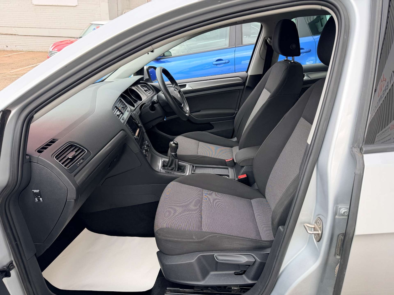 Used Volkswagen Golf 2015 for sale - 77653022: Photo 29