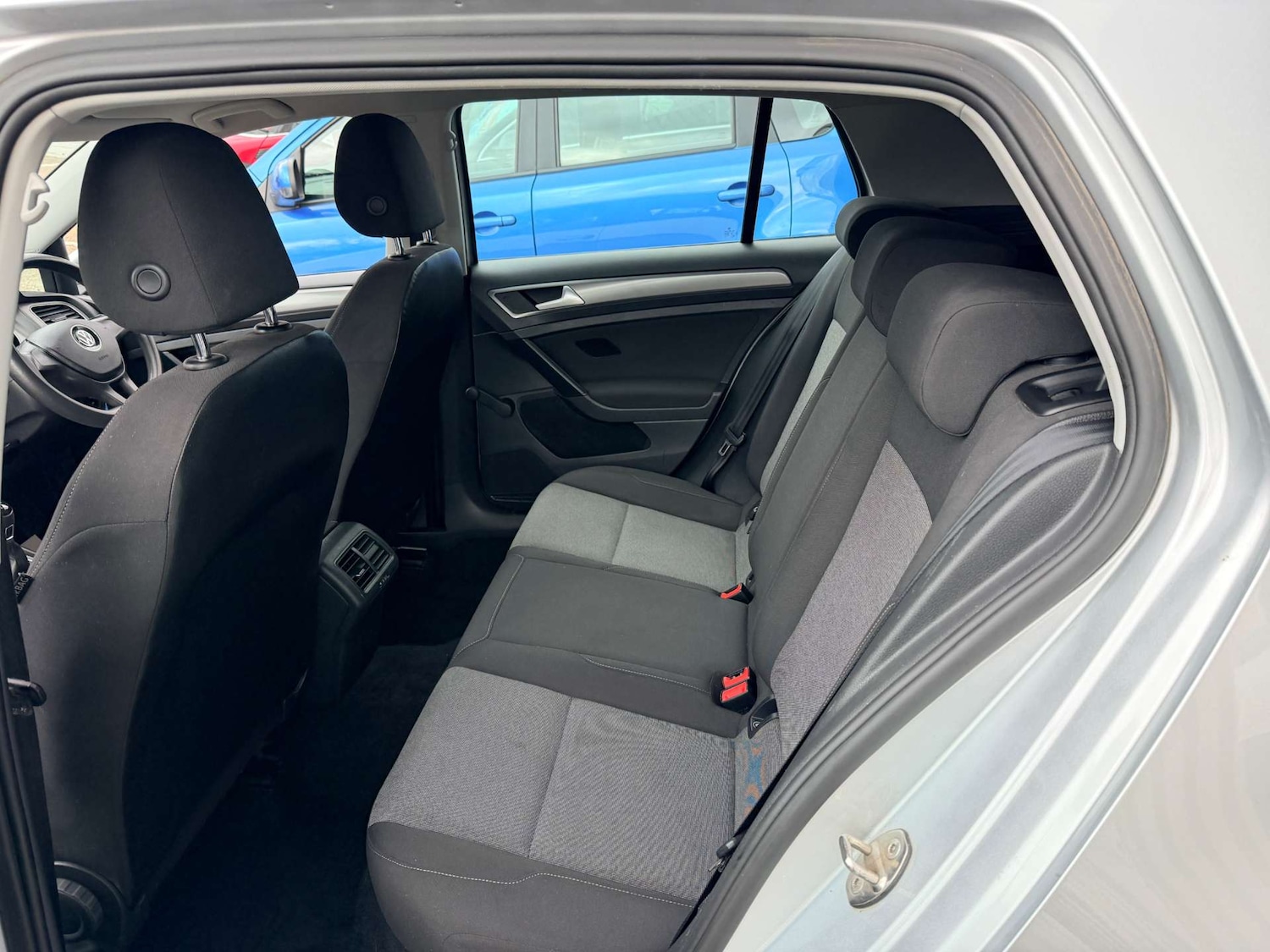 Used Volkswagen Golf 2015 for sale - 77653022: Photo 32