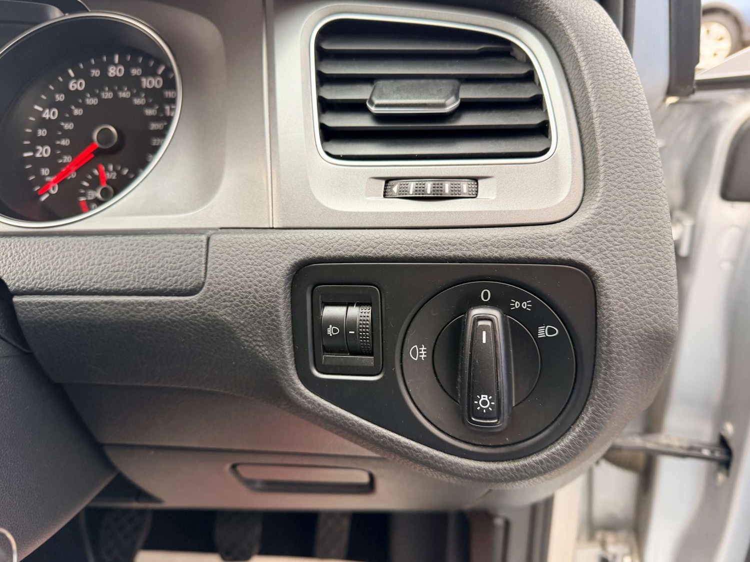 Used Volkswagen Golf 2015 for sale - 77653022: Photo 51