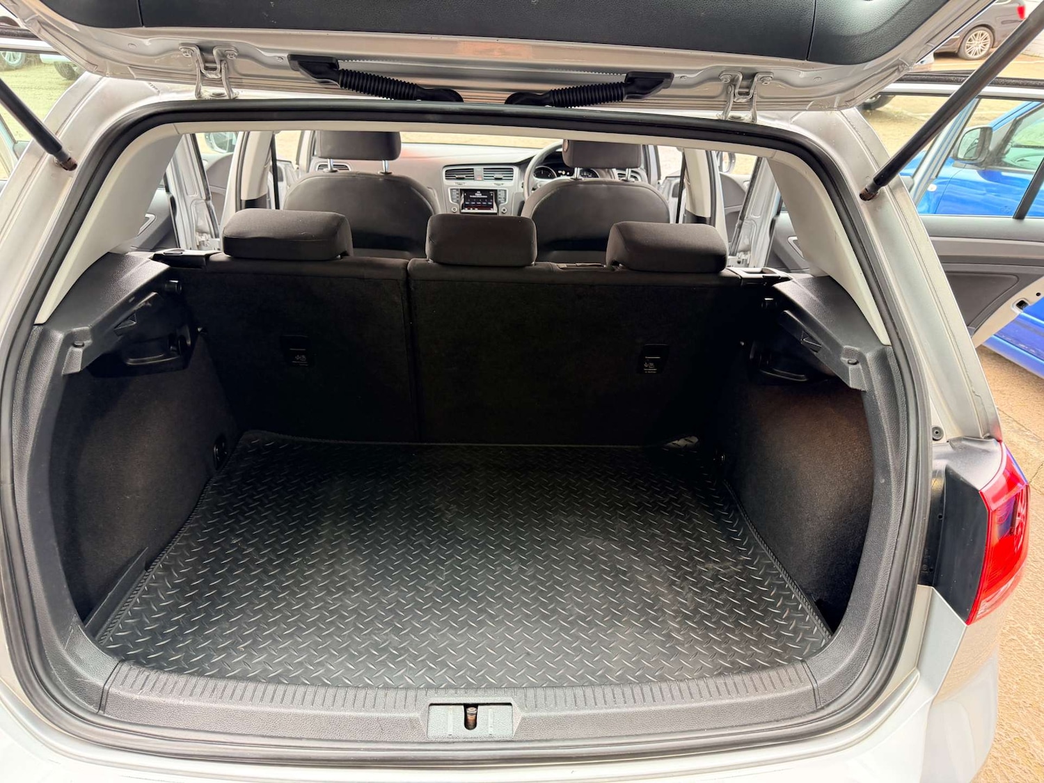 Used Volkswagen Golf 2015 for sale - 77653022: Photo 53