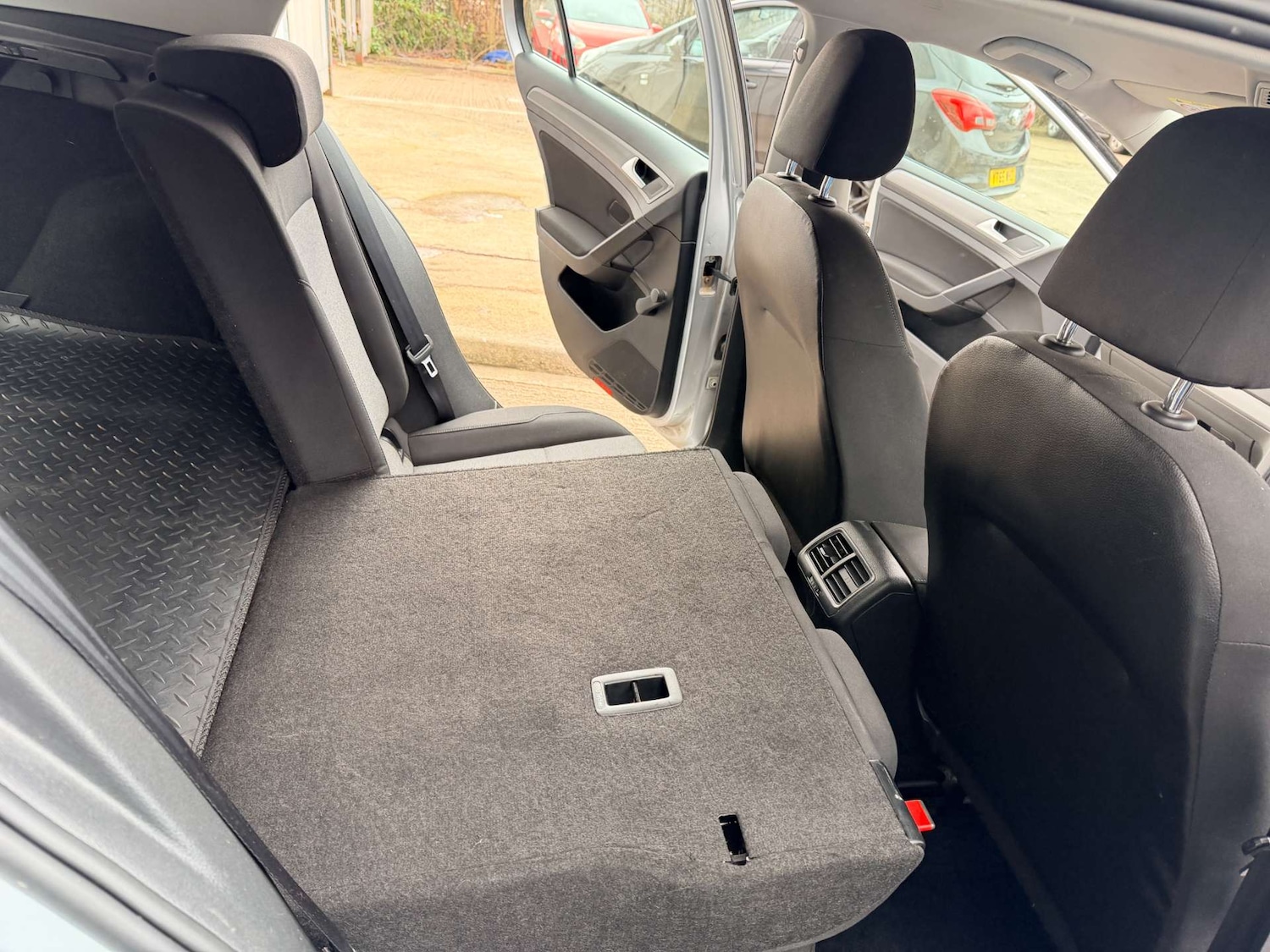 Used Volkswagen Golf 2015 for sale - 77653022: Photo 62