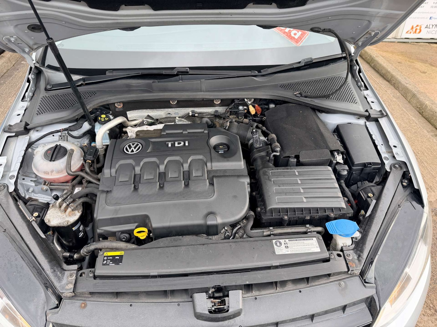 Used Volkswagen Golf 2015 for sale - 77653022: Photo 74