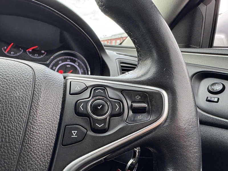 Used Vauxhall Insignia 2015 for sale - 77422893: Photo 48