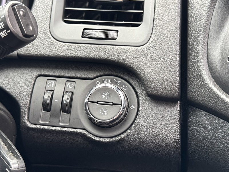 Used Vauxhall Insignia 2015 for sale - 77422893: Photo 51