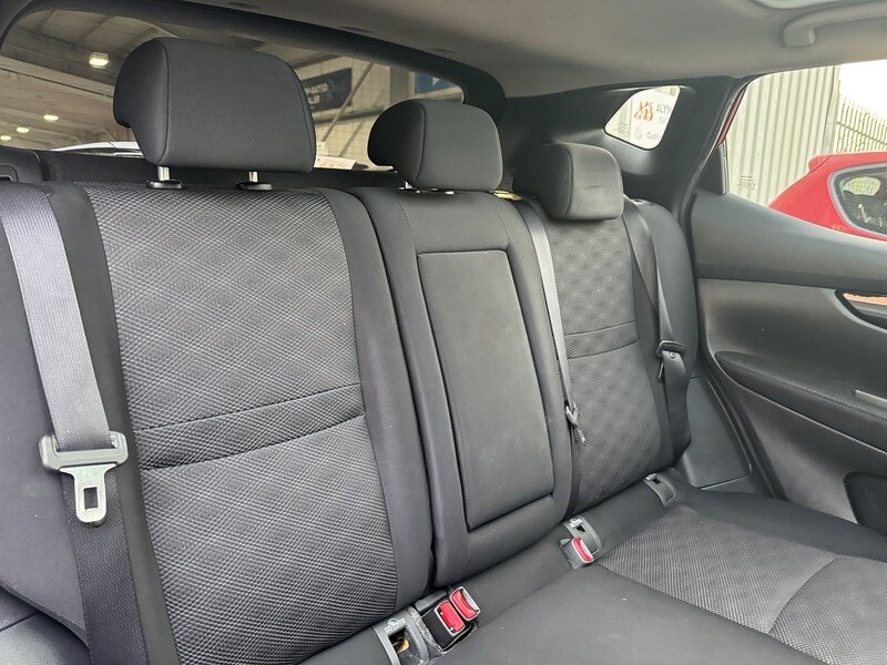 Used Nissan Qashqai for sale - 76492170: Photo 31