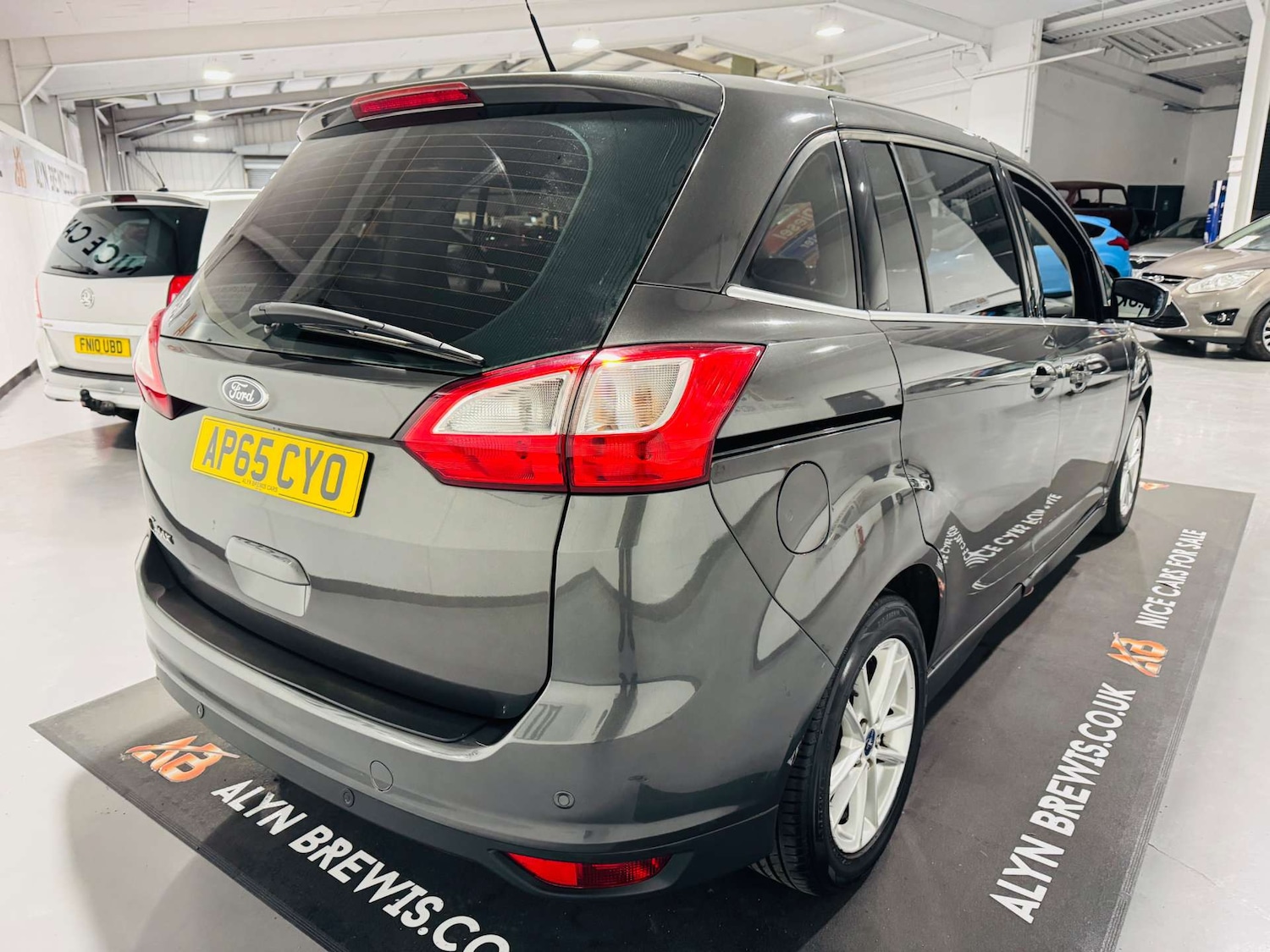 Used Ford Grand C-Max 2015 for sale - 77917717: Photo 5