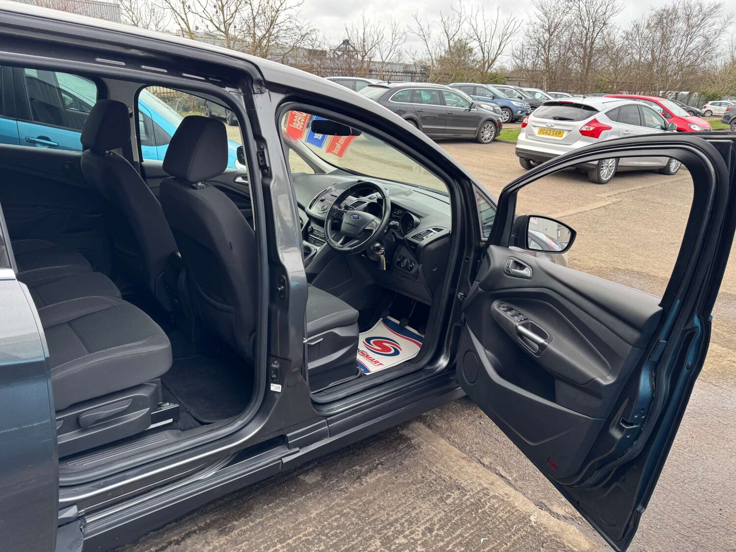 Used Ford Grand C-Max 2015 for sale - 77917717: Photo 65