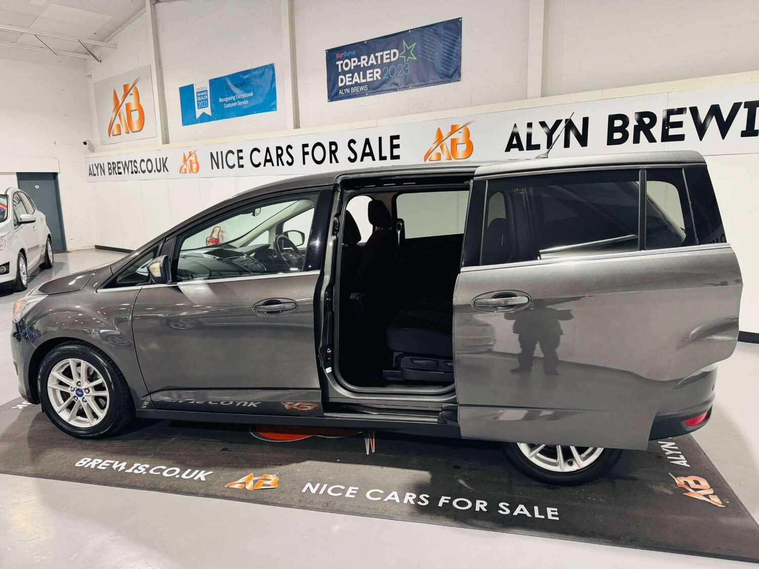 Used Ford Grand C-Max 2015 for sale - 77917717: Photo 8