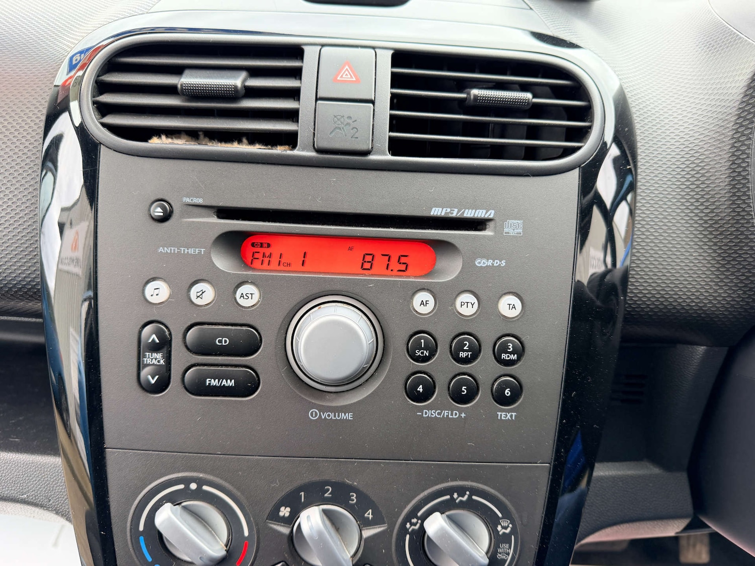 Used Suzuki Splash 2013 for sale - 77652975: Photo 40