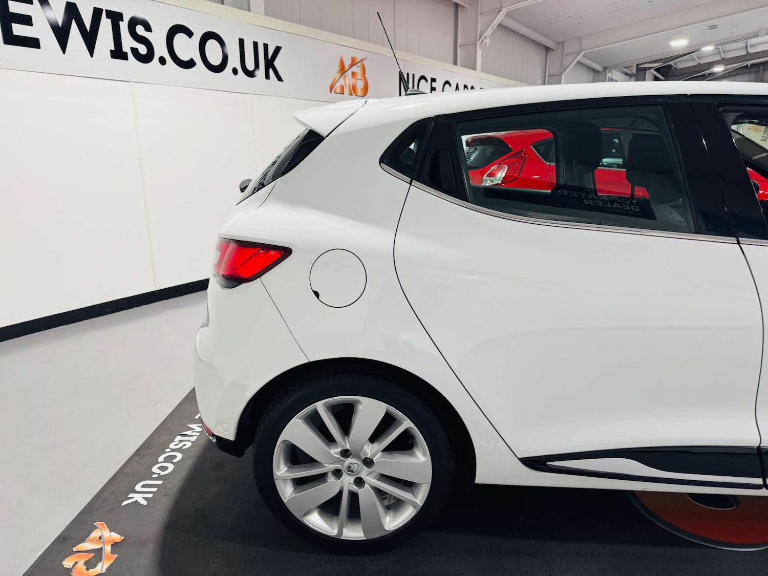 Used Renault Clio 2014 for sale - 78091335: Photo 11