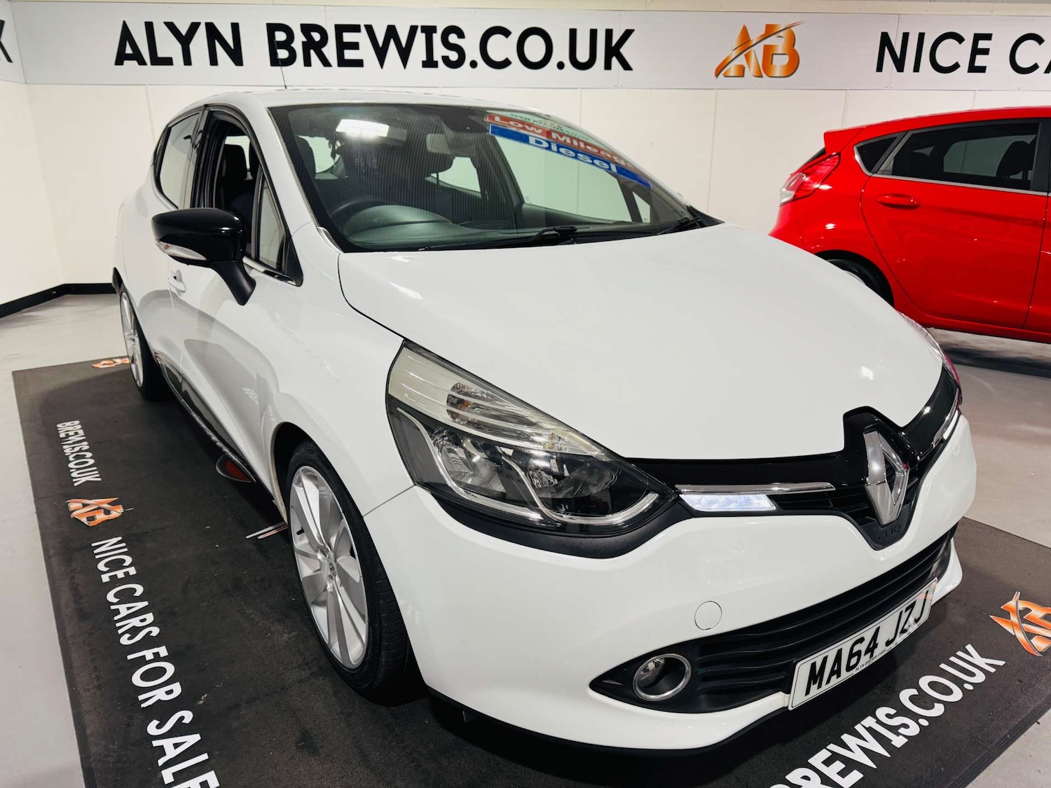 Used Renault Clio 2014 for sale - 78091335: Photo 2