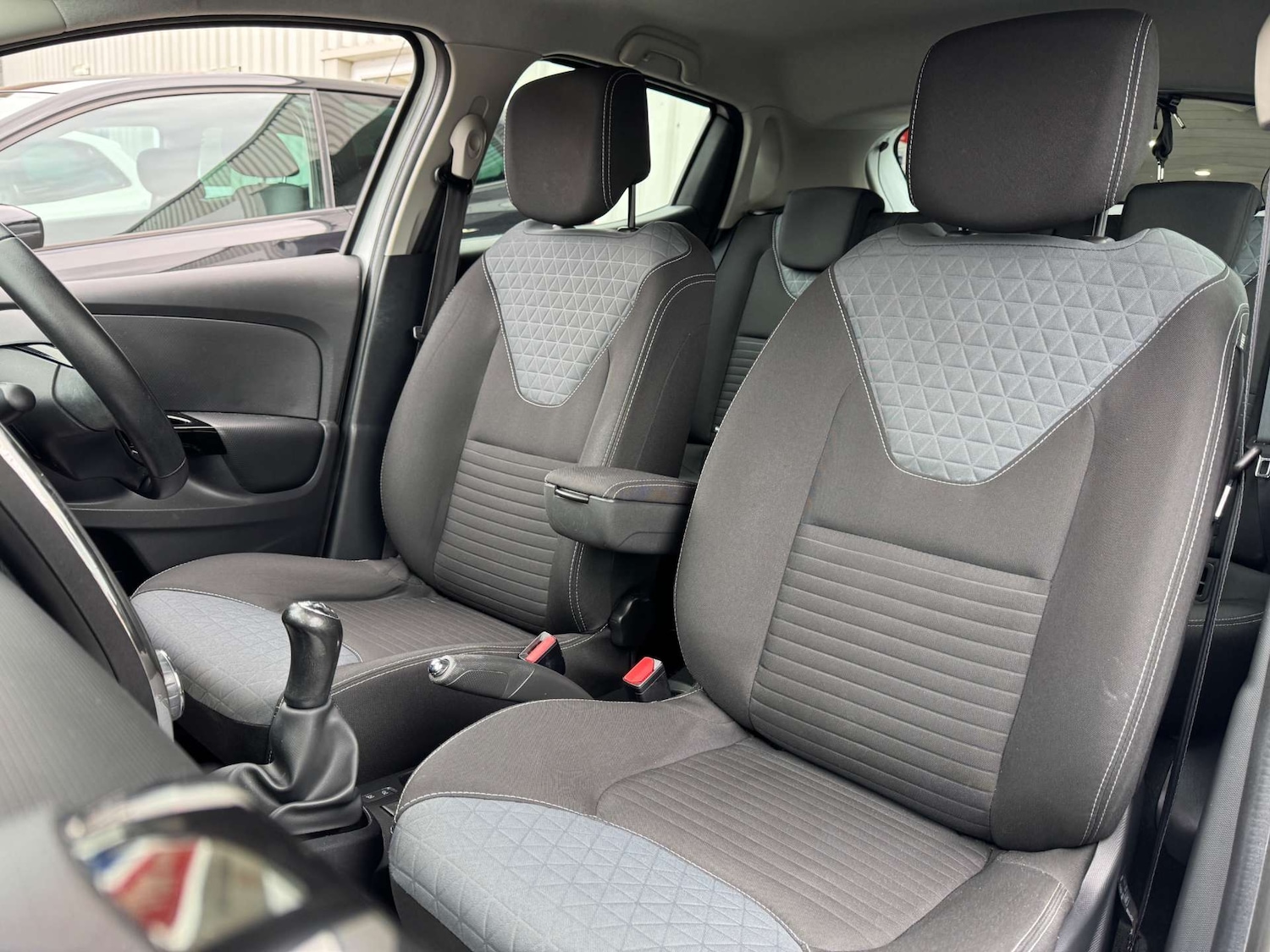 Used Renault Clio 2014 for sale - 78091335: Photo 25