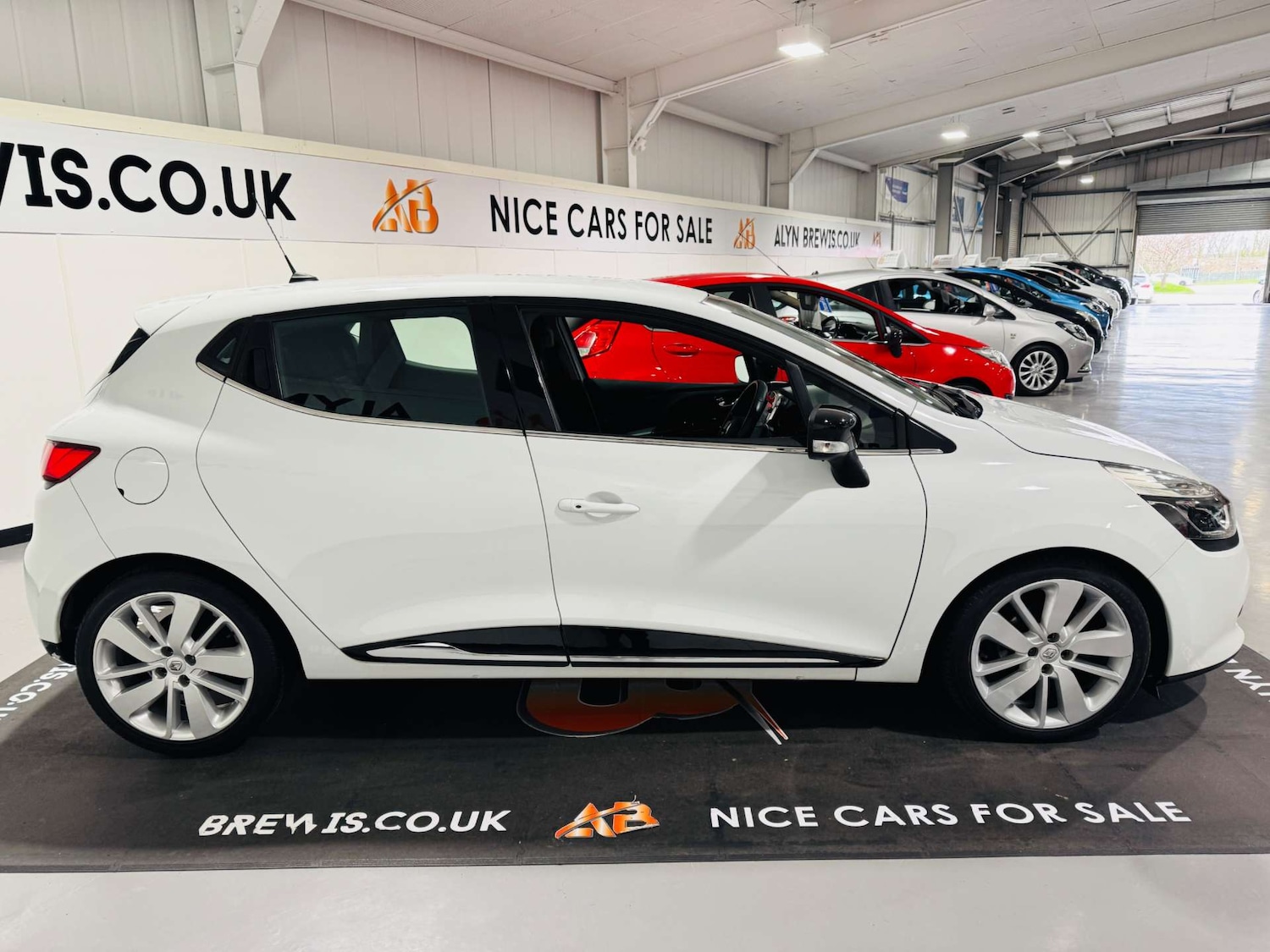 Used Renault Clio 2014 for sale - 78091335: Photo 3