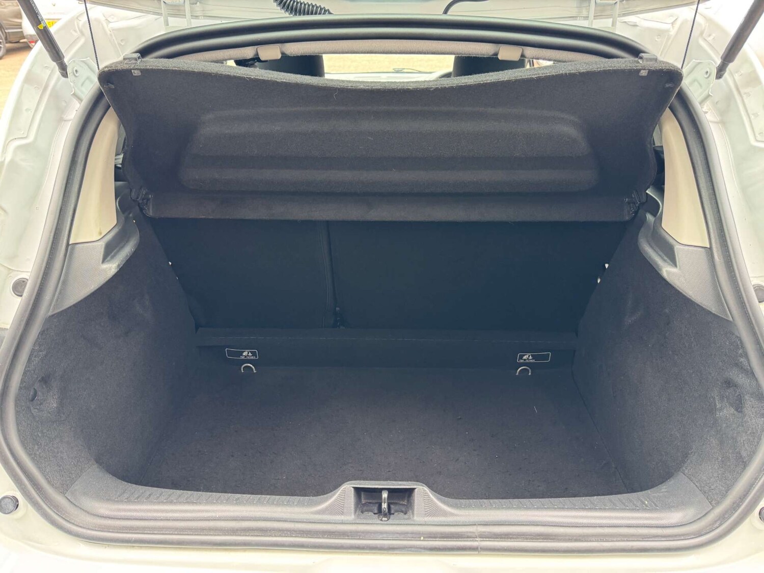 Used Renault Clio 2014 for sale - 78091335: Photo 52