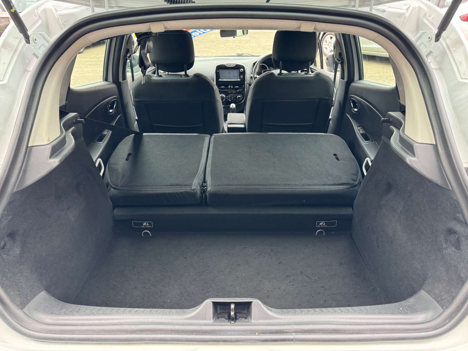 Used Renault Clio 2014 for sale - 78091335: Photo 55