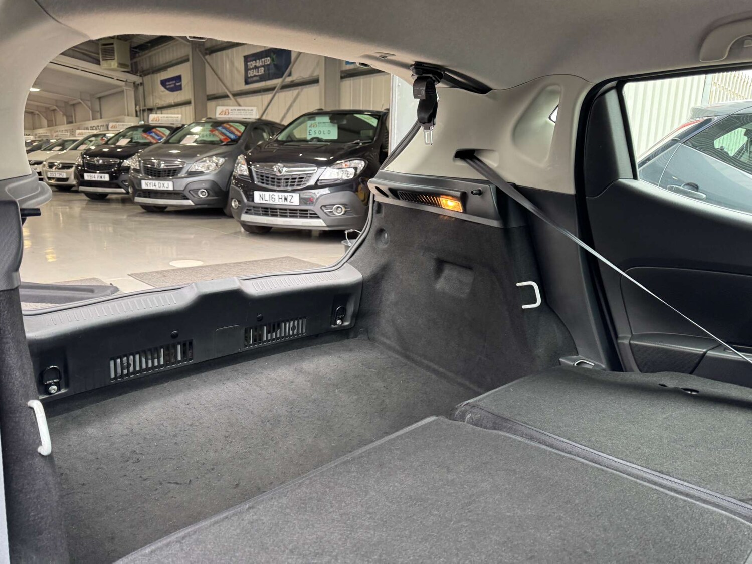 Used Renault Clio 2014 for sale - 78091335: Photo 56