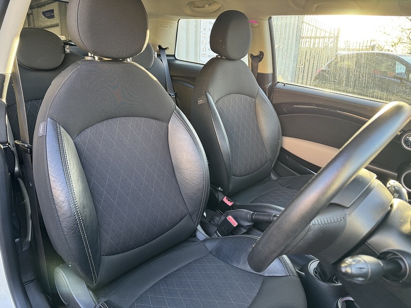 Used MINI Hatch 2013 for sale - 76686772: Photo 31