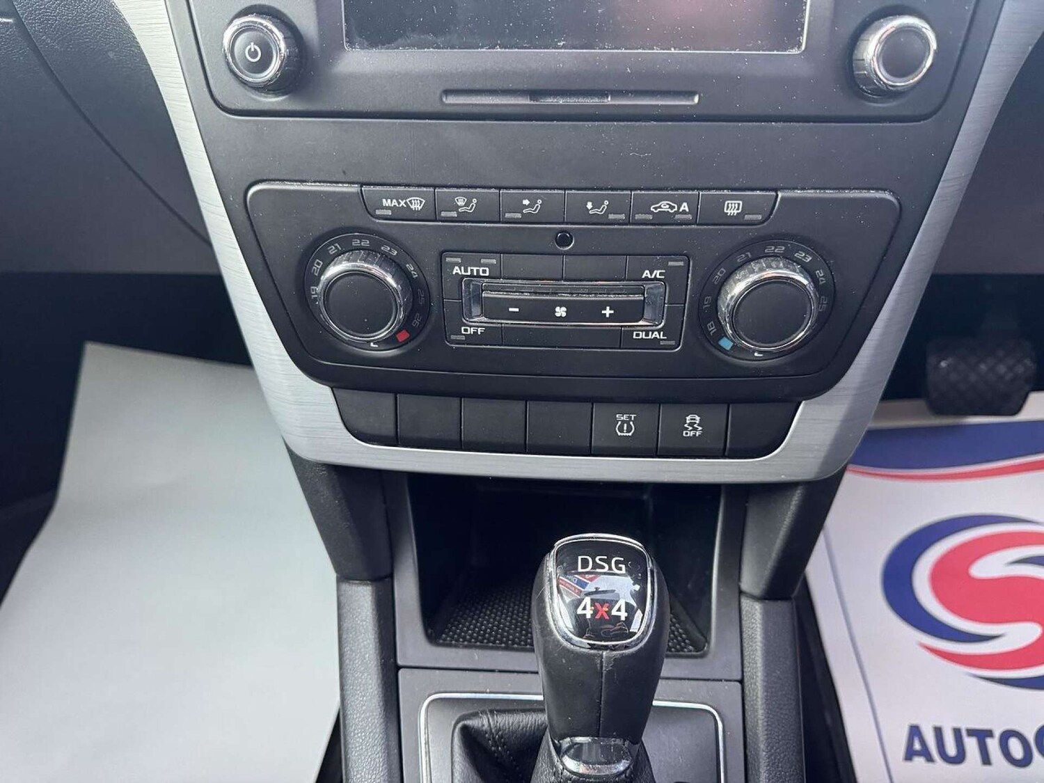 Used Skoda Yeti 2014 for sale - 77487309: Photo 44