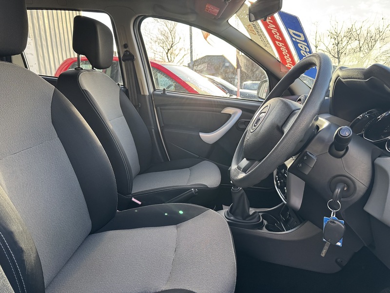 Used Dacia Duster 2015 for sale - 77168549: Photo 35