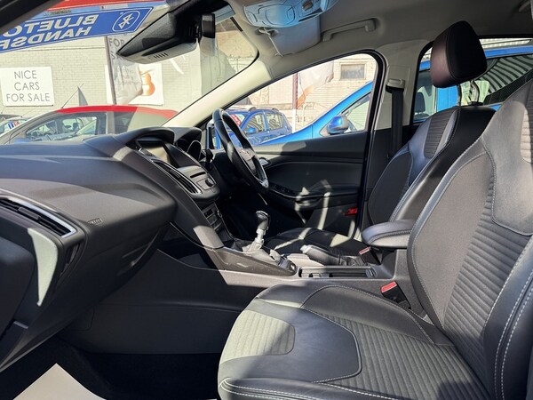 Used Ford Focus 2015 for sale - 76069255: Photo 26
