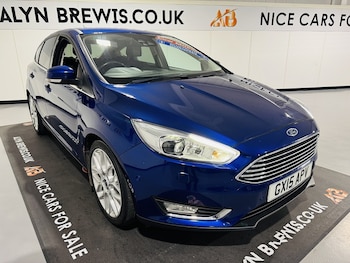 Used Ford Focus 2015 for sale - 76069255: Photo 2