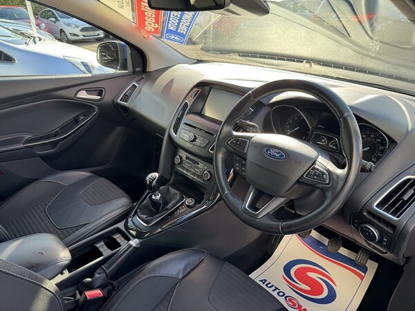 Used Ford Focus 2015 for sale - 76069255: Photo 34