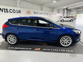 Used Ford Focus 2015 for sale - 76069255: Photo 3