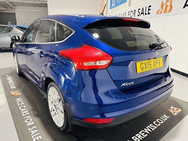 Used Ford Focus 2015 for sale - 76069255: Photo 5