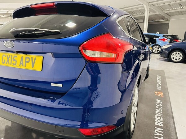 Used Ford Focus 2015 for sale - 76069255: Photo 9