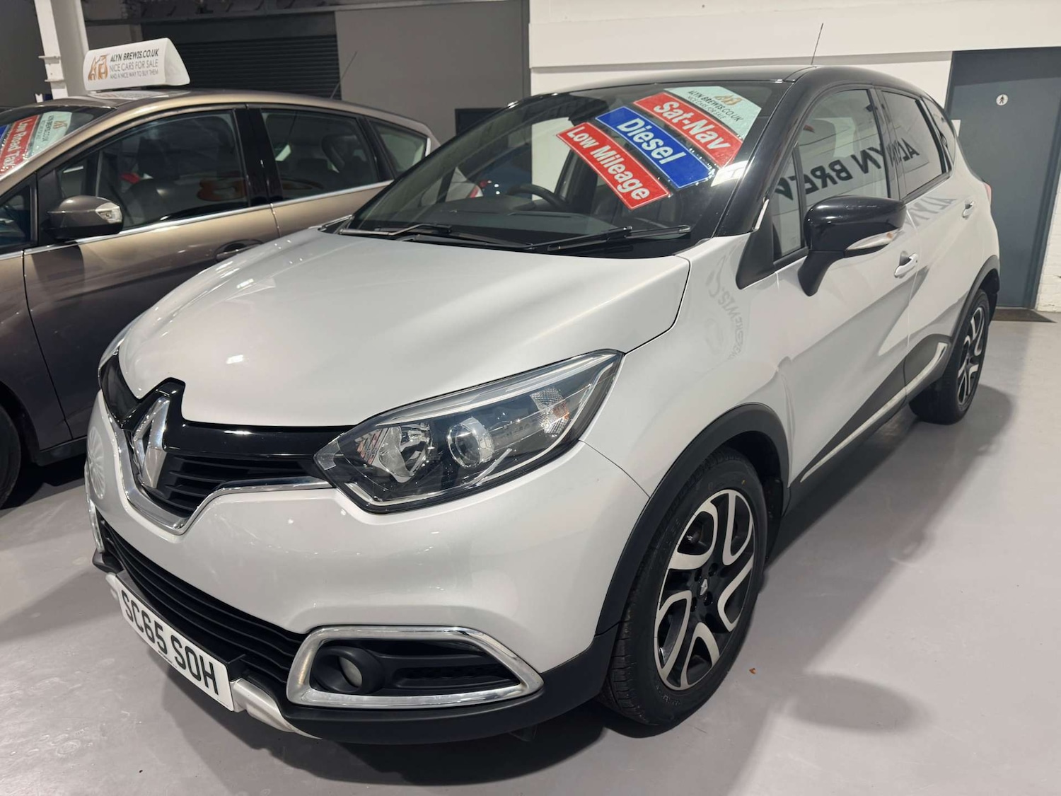 Used Renault Captur 2015 for sale - 77717779: Photo 1