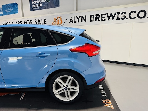 Used Ford Focus 2017 for sale - 76027051: Photo 12