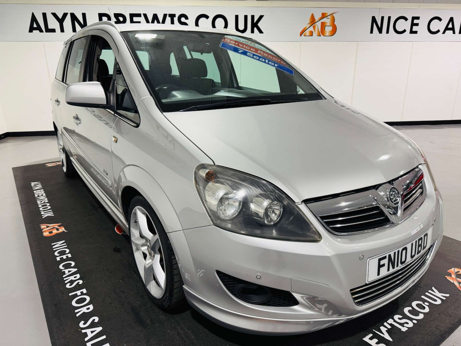 Used Vauxhall Zafira 2010 for sale - 77693811: Photo 2