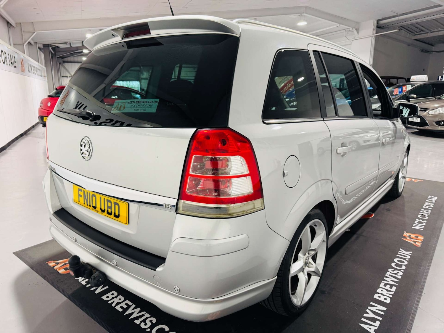 Used Vauxhall Zafira 2010 for sale - 77693811: Photo 4