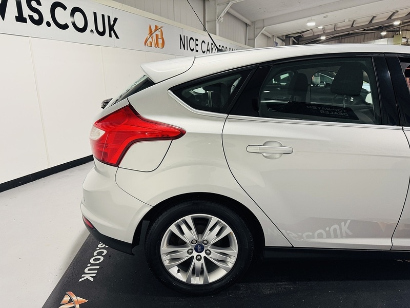 Used Ford Focus 2014 for sale - 76884427: Photo 11