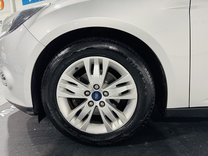 Used Ford Focus 2014 for sale - 76884427: Photo 16