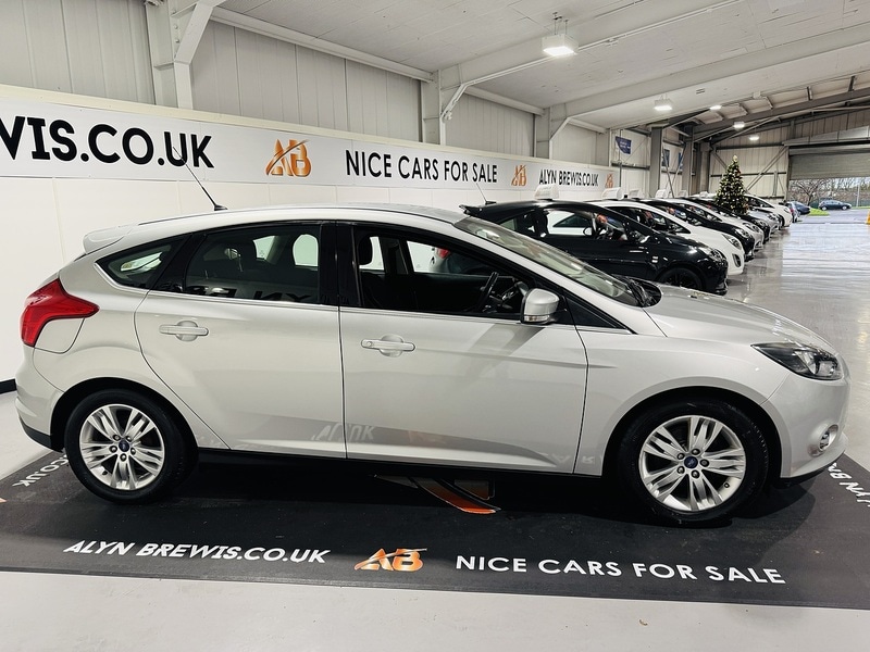 Used Ford Focus 2014 for sale - 76884427: Photo 3