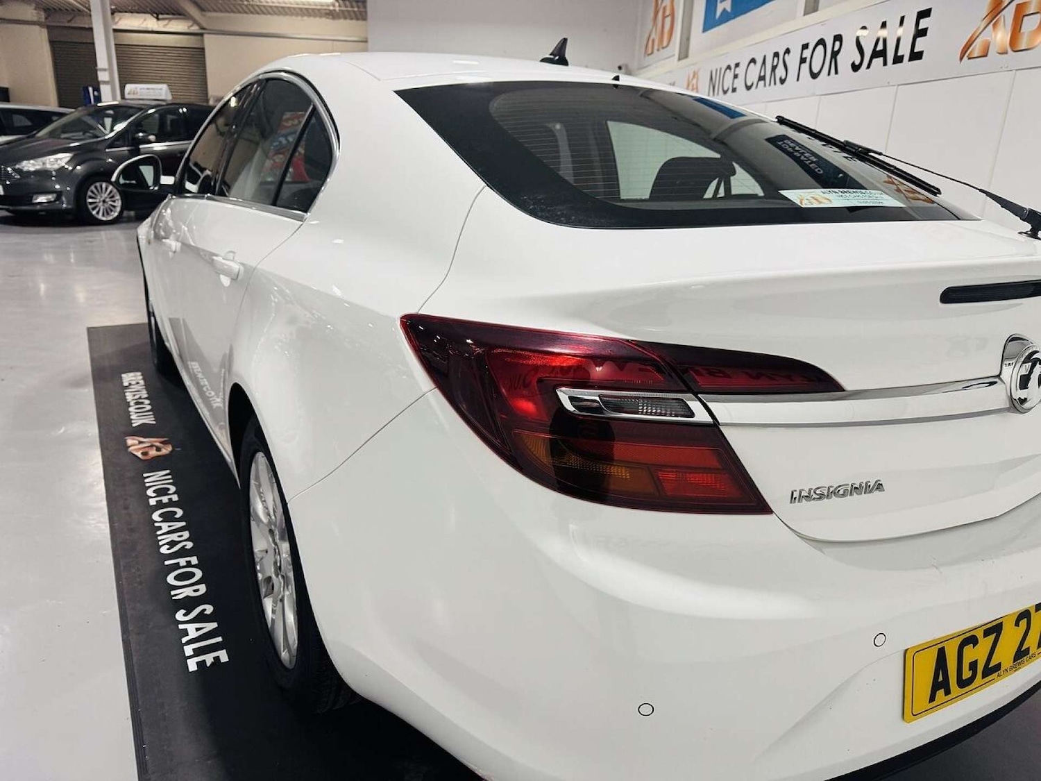 Used Vauxhall Insignia 2015 for sale - 77487288: Photo 10