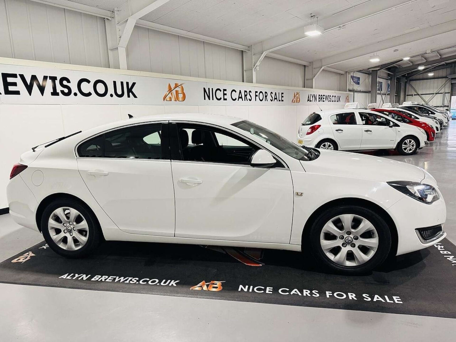Used Vauxhall Insignia 2015 for sale - 77487288: Photo 3