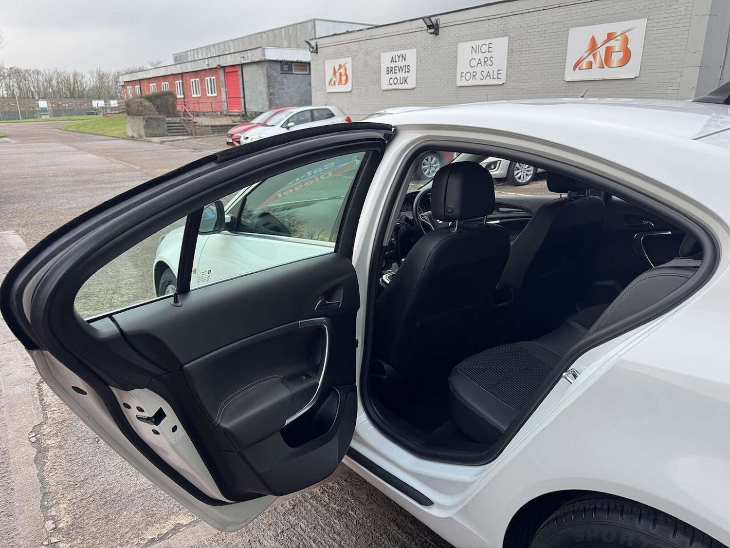 Used Vauxhall Insignia 2015 for sale - 77487288: Photo 58