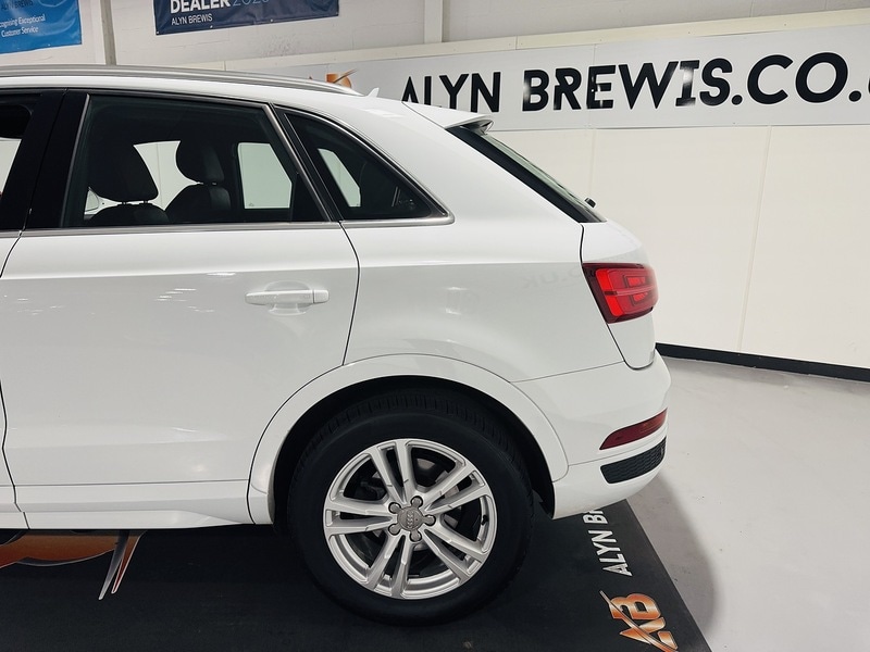 Used Audi Q3 2018 for sale - 76334068: Photo 12
